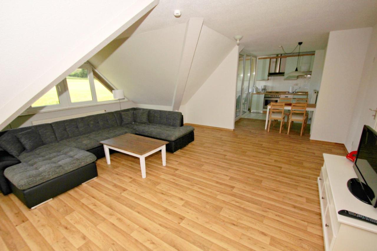 Strandnah Mit Balkon, Gratis Nutzung Vom Ahoi Erlebnisbad Und Sauna In Sellin - Strandhaus Moenchgut Fewo21 Lobbe Dış mekan fotoğraf