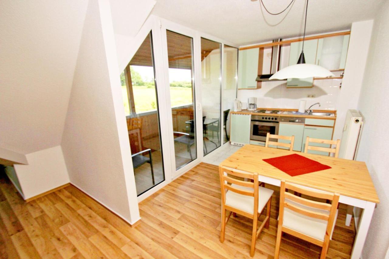 Strandnah Mit Balkon, Gratis Nutzung Vom Ahoi Erlebnisbad Und Sauna In Sellin - Strandhaus Moenchgut Fewo21 Lobbe Dış mekan fotoğraf